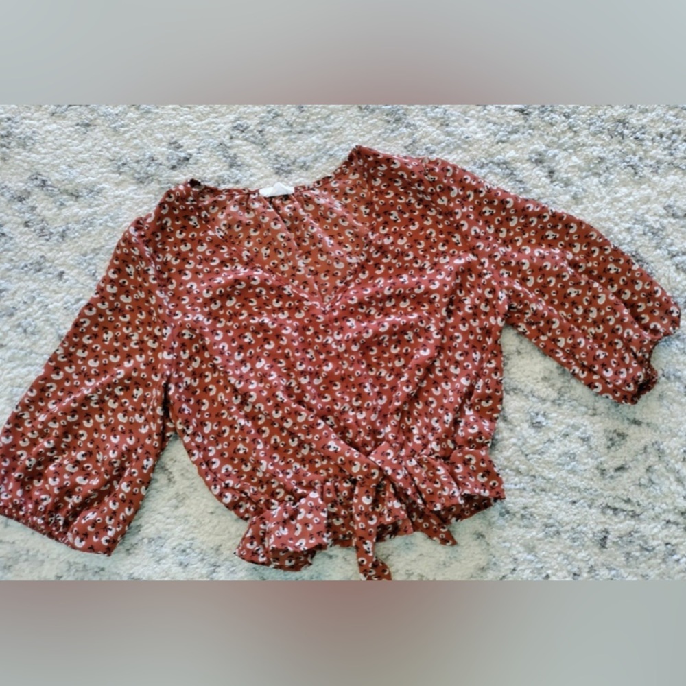 Sienna Sky Faux Wrap Red Tie Front Top M